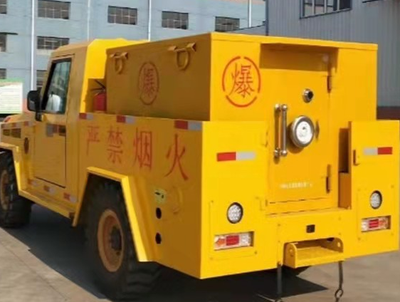 章贡凯龙爆破器材运输车：保障爆破任务的安全运行