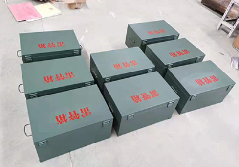 章贡炸药箱和雷管箱一般是怎么存放的？